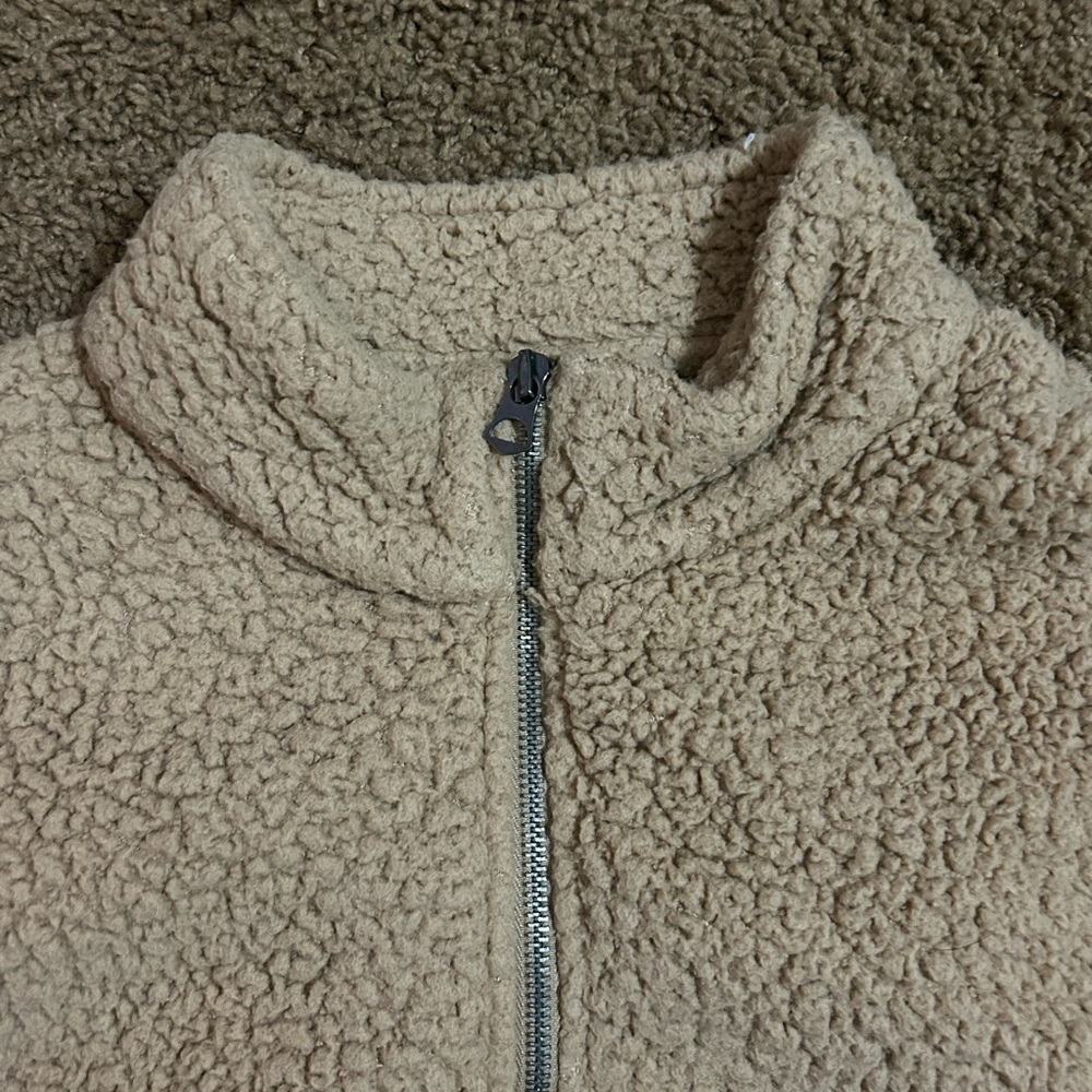 American eagle sherpa/teddy bear jacket